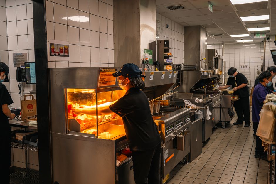 pitco fryer pilot wont light — commercial deep fryer kitchen